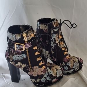Shoe Dazzle-Brea Floral Gold Hardwear Heeled Plat Form Boots